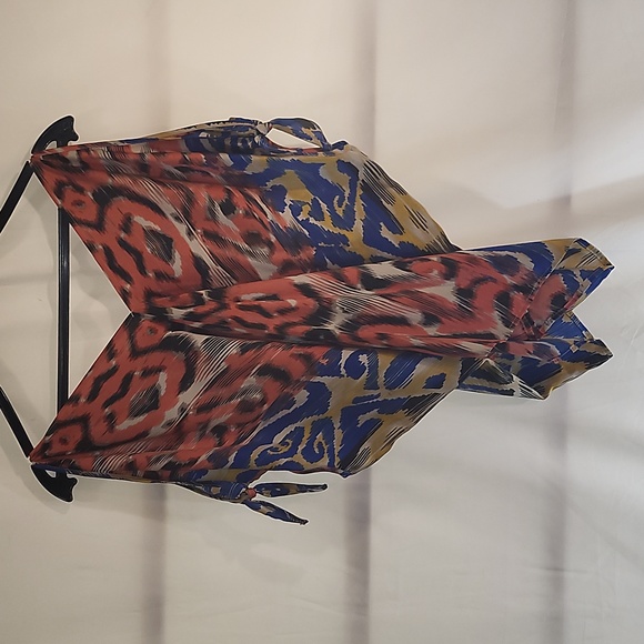 Lovely Apostrophe Sleeveless Top (M) - Picture 6 of 10